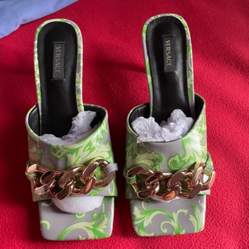 High Heeled Slides with thick metallic chain